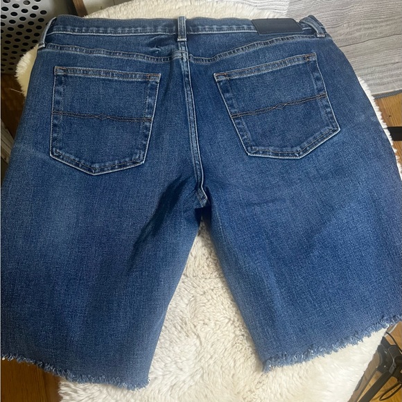 Lucky Sienna MidRise Boyfriend Cut-Off Shorts size 12 - Picture 8 of 9